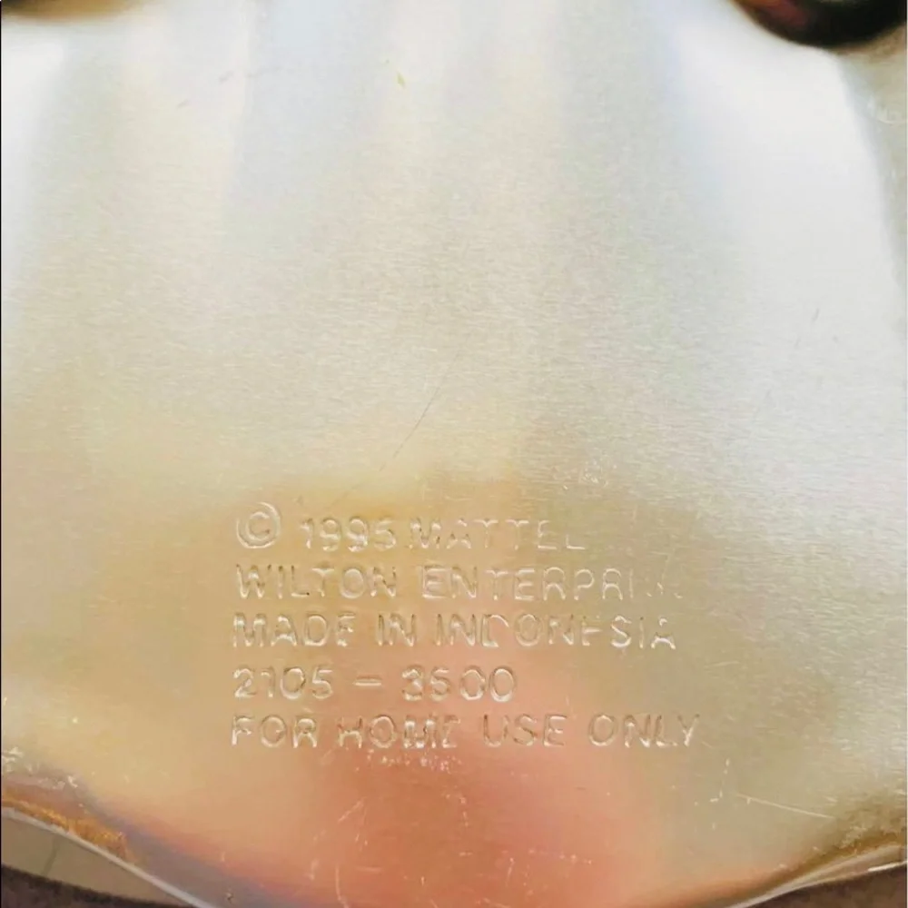 Vintage Barbie Mattel Wilton Cake Mold Tin 1995